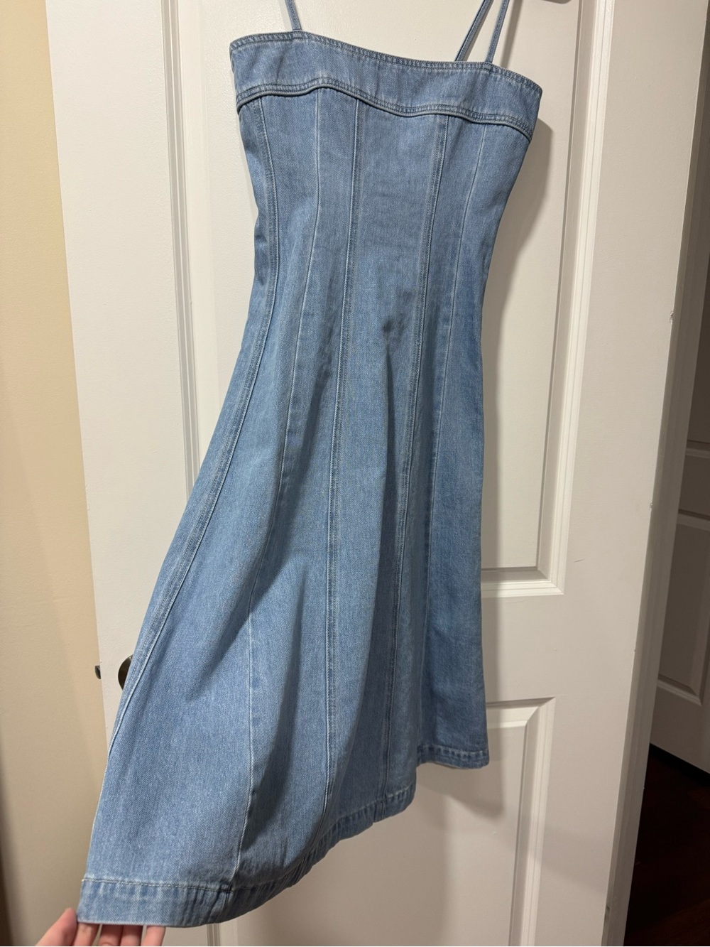 L'AGENCE Mitzy Seamed Denim Midi-Dress Light Blue - 0 - Picture 9 of 13